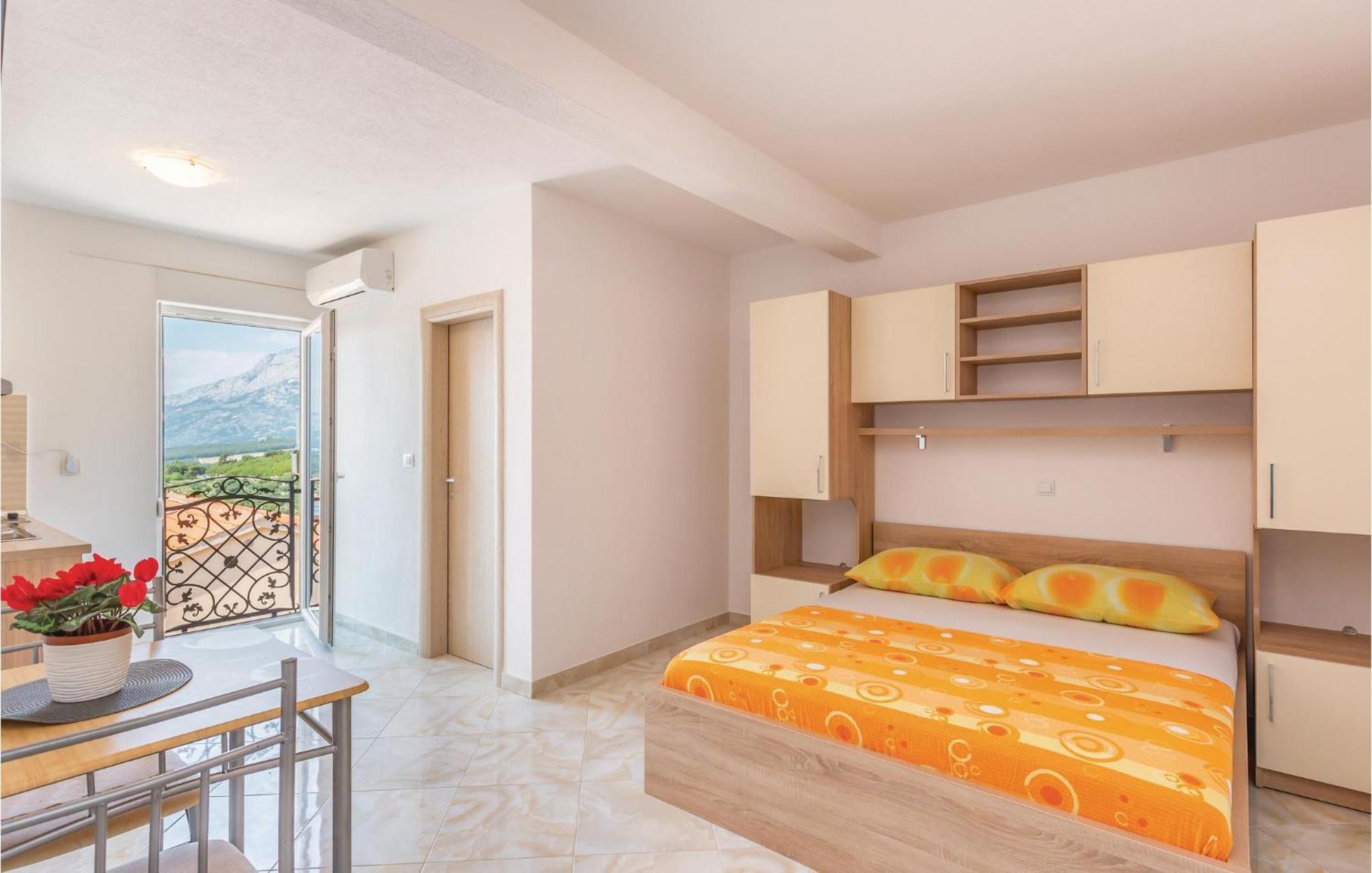 Nice Studio In Krvavica With Kitchen Exterior foto
